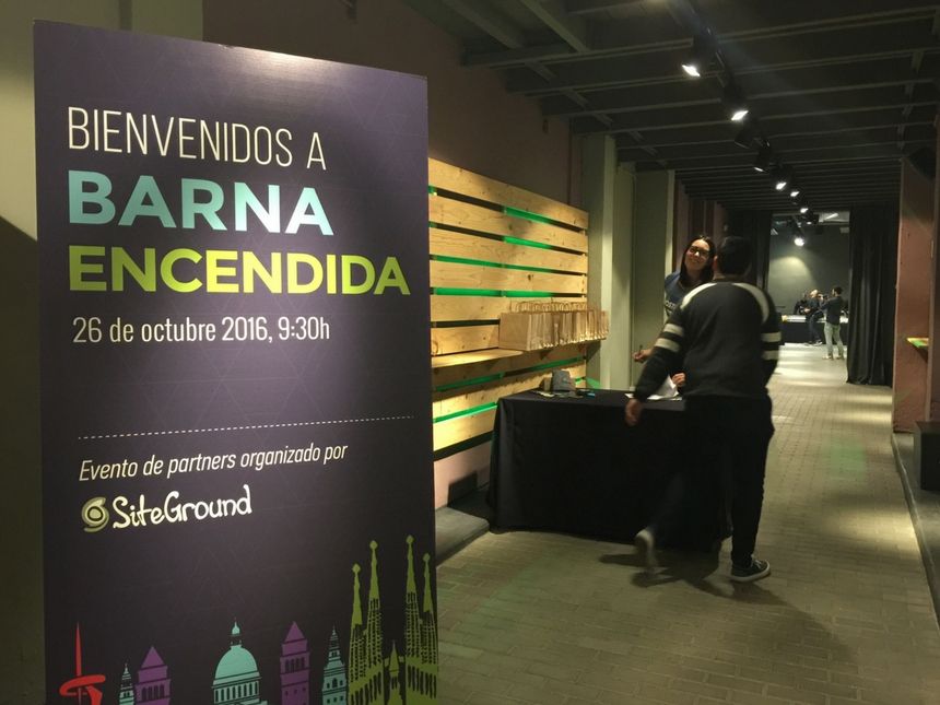 IndianWebs attends the Barna Encendida event